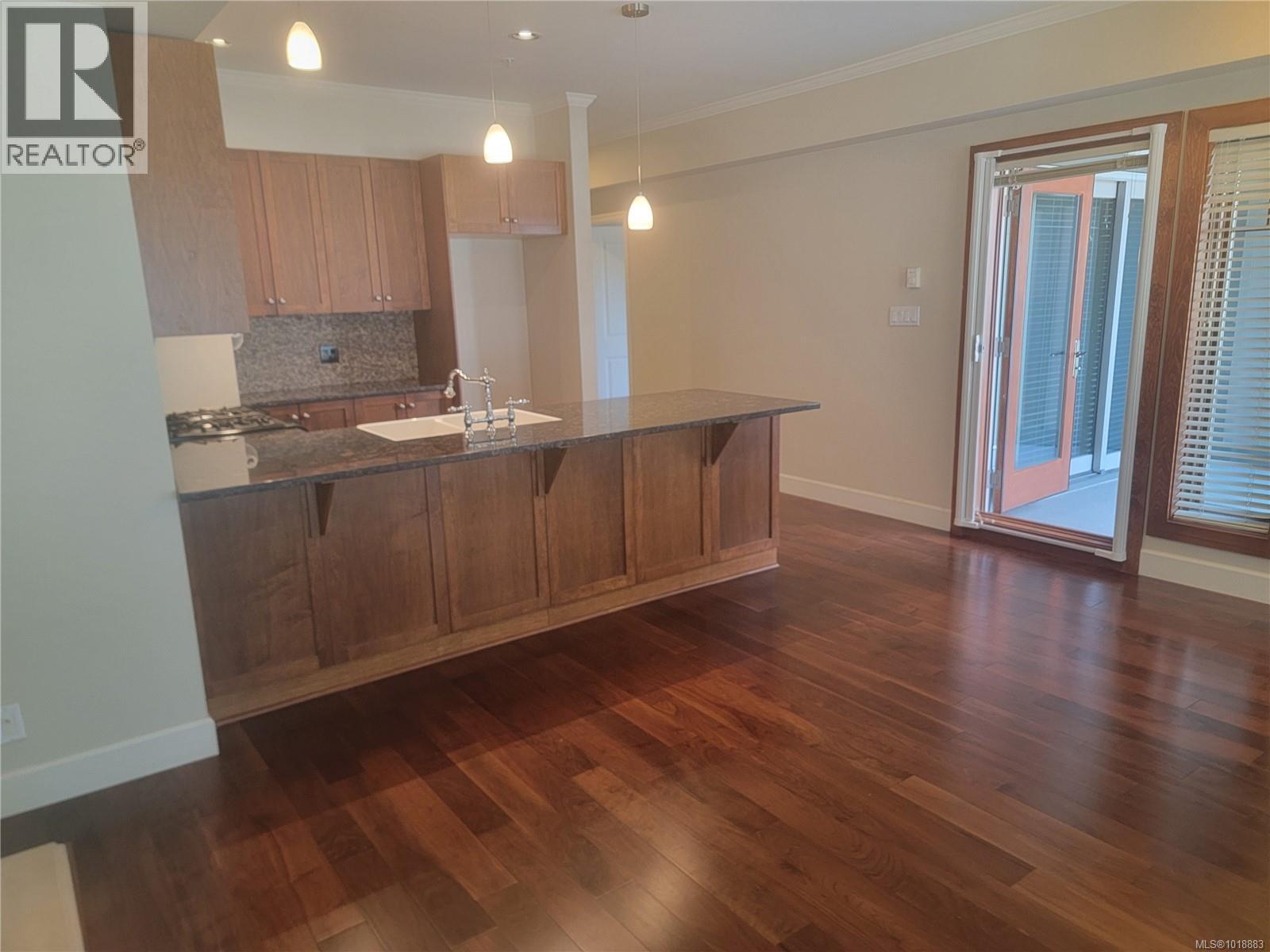 #205 2006 TROON CRT - 5