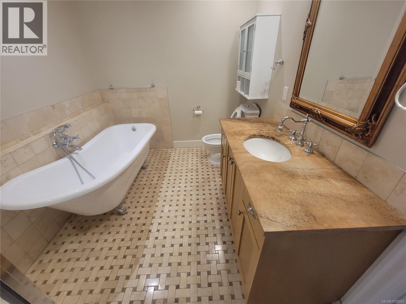 #205 2006 TROON CRT - 9