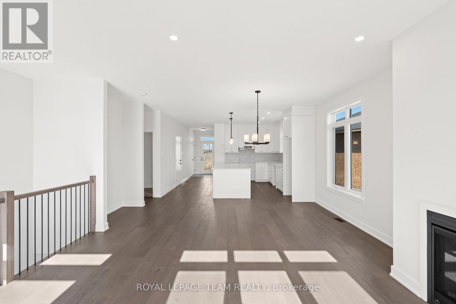 1054 TURNER DRIVE - 21