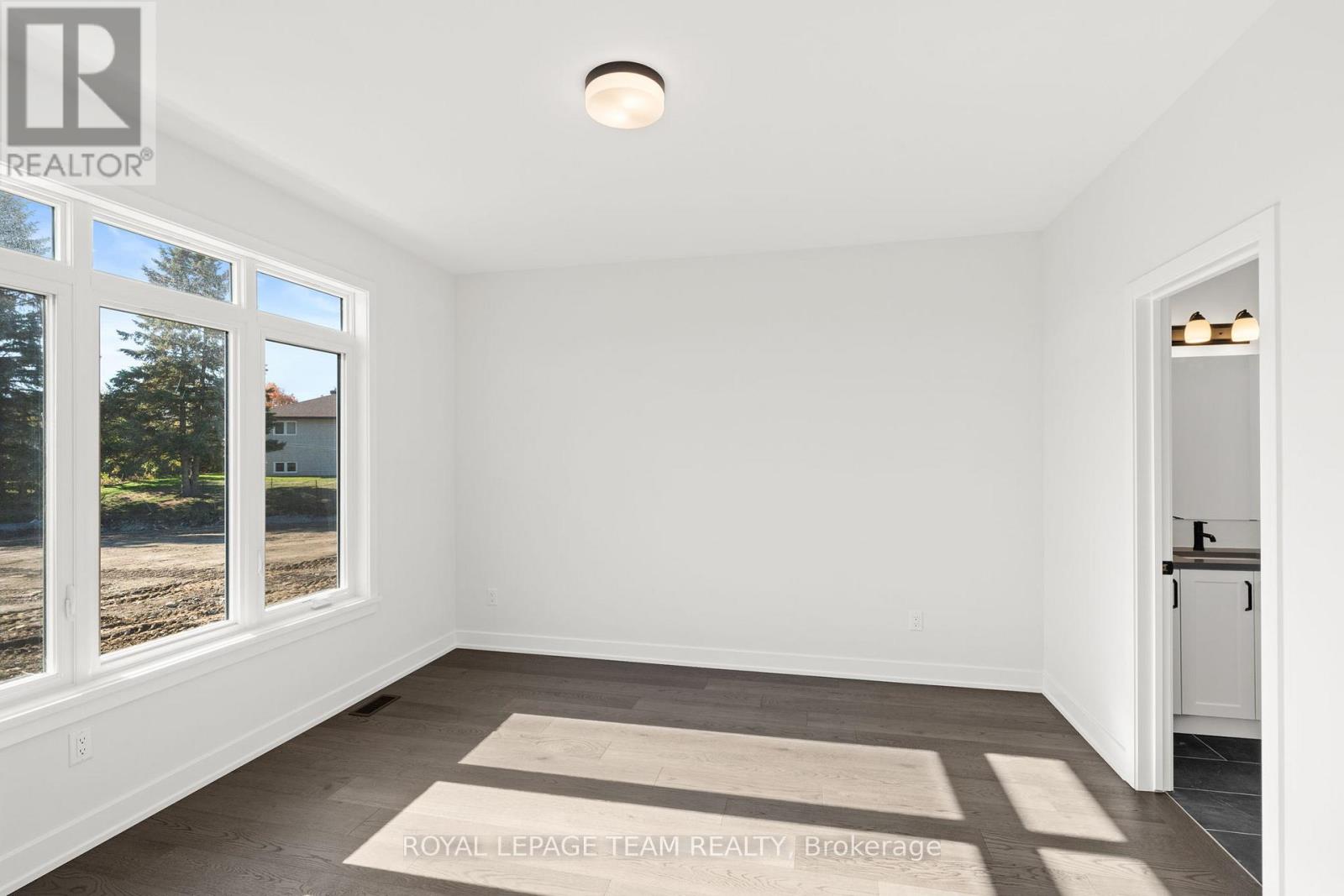 1054 TURNER DRIVE - 22