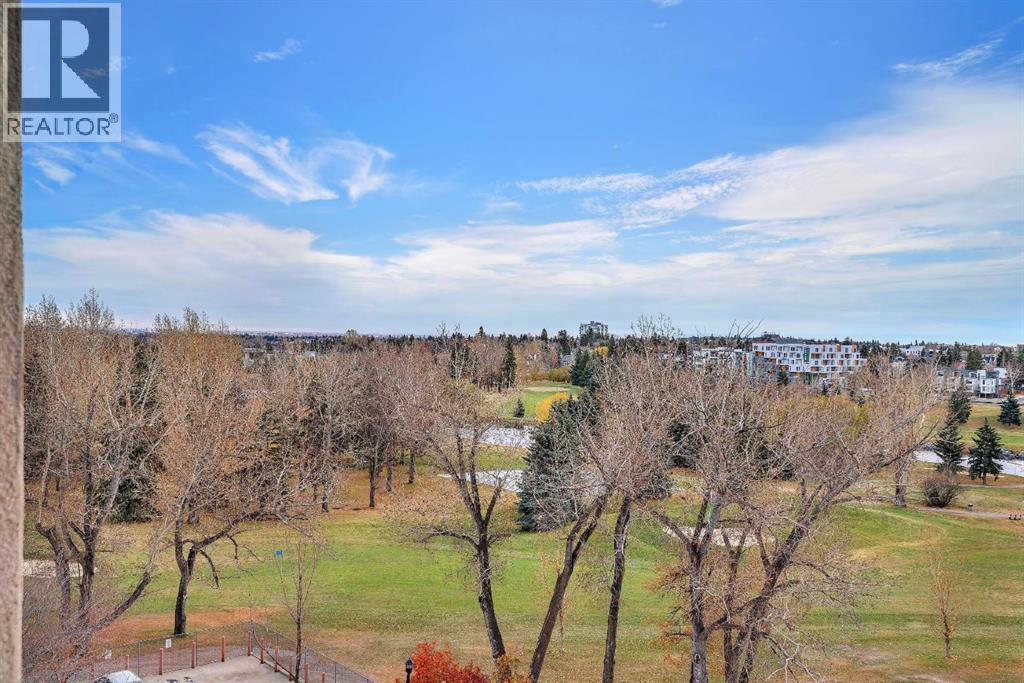 Single Family House for Sale in   Hemlock Crescent SW Spruce Cliff Calgary 
