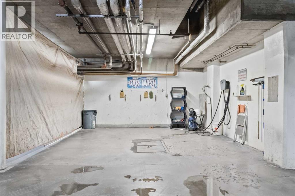 Single Family House for Sale in   Hemlock Crescent SW Spruce Cliff Calgary 