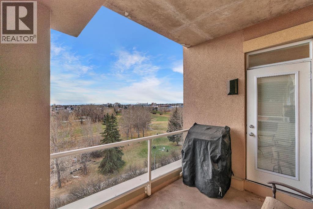 Single Family House for Sale in   Hemlock Crescent SW Spruce Cliff Calgary 