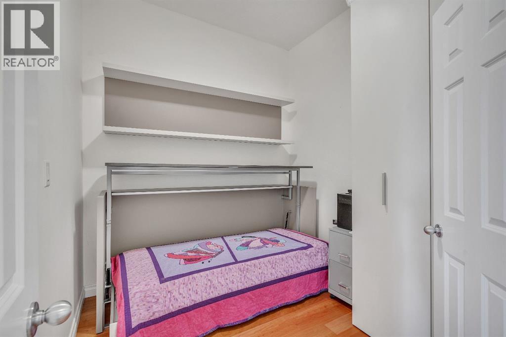 Single Family House for Sale in   Hemlock Crescent SW Spruce Cliff Calgary 