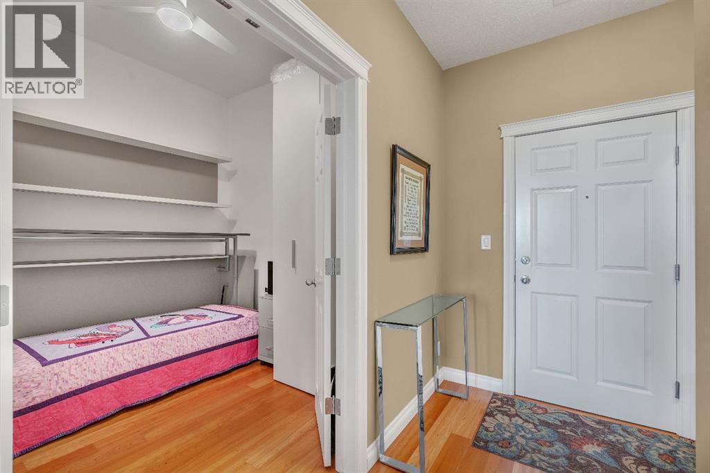 Single Family House for Sale in   Hemlock Crescent SW Spruce Cliff Calgary 