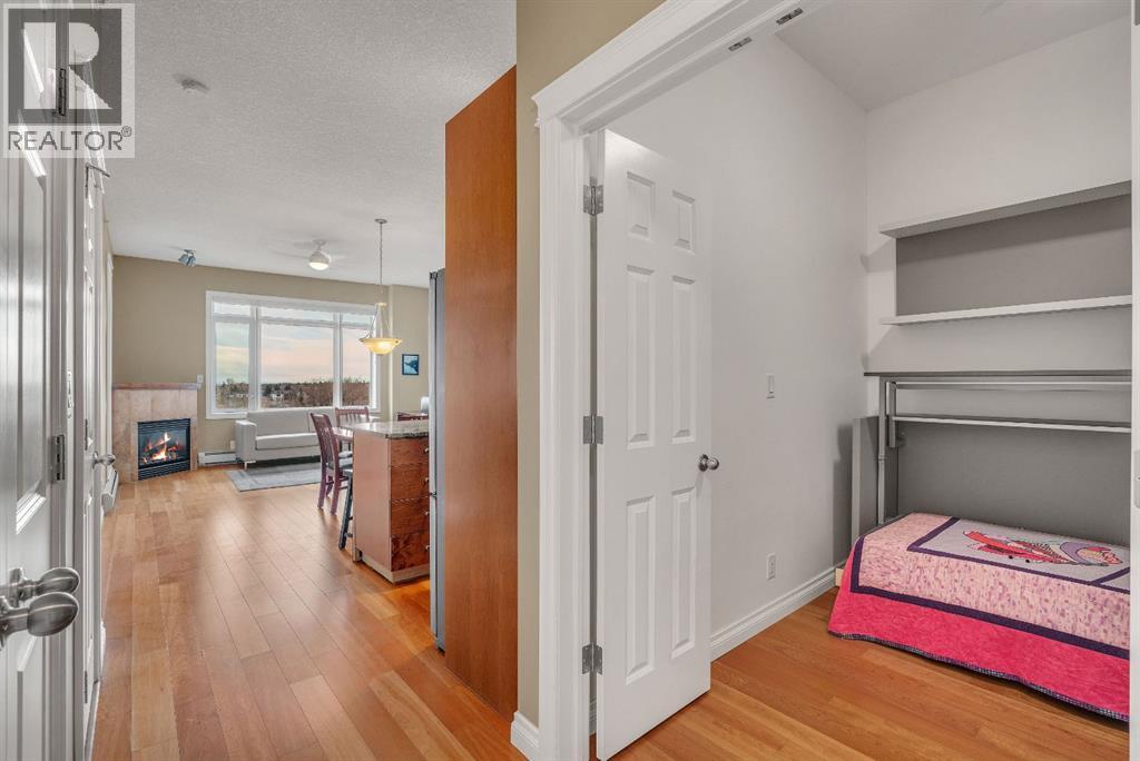 Single Family House for Sale in   Hemlock Crescent SW Spruce Cliff Calgary 