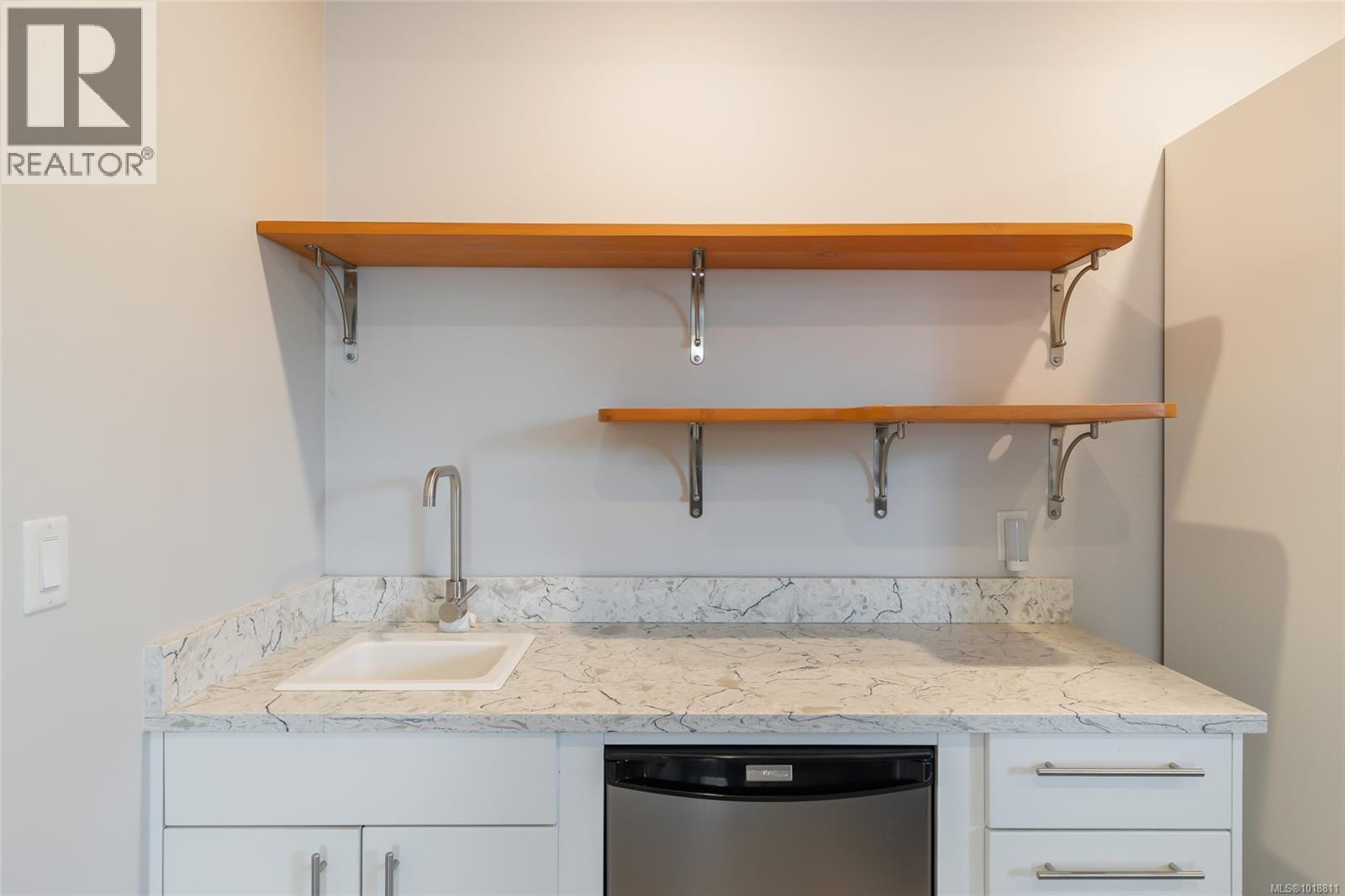 5109 LAGUNA WAY - 48