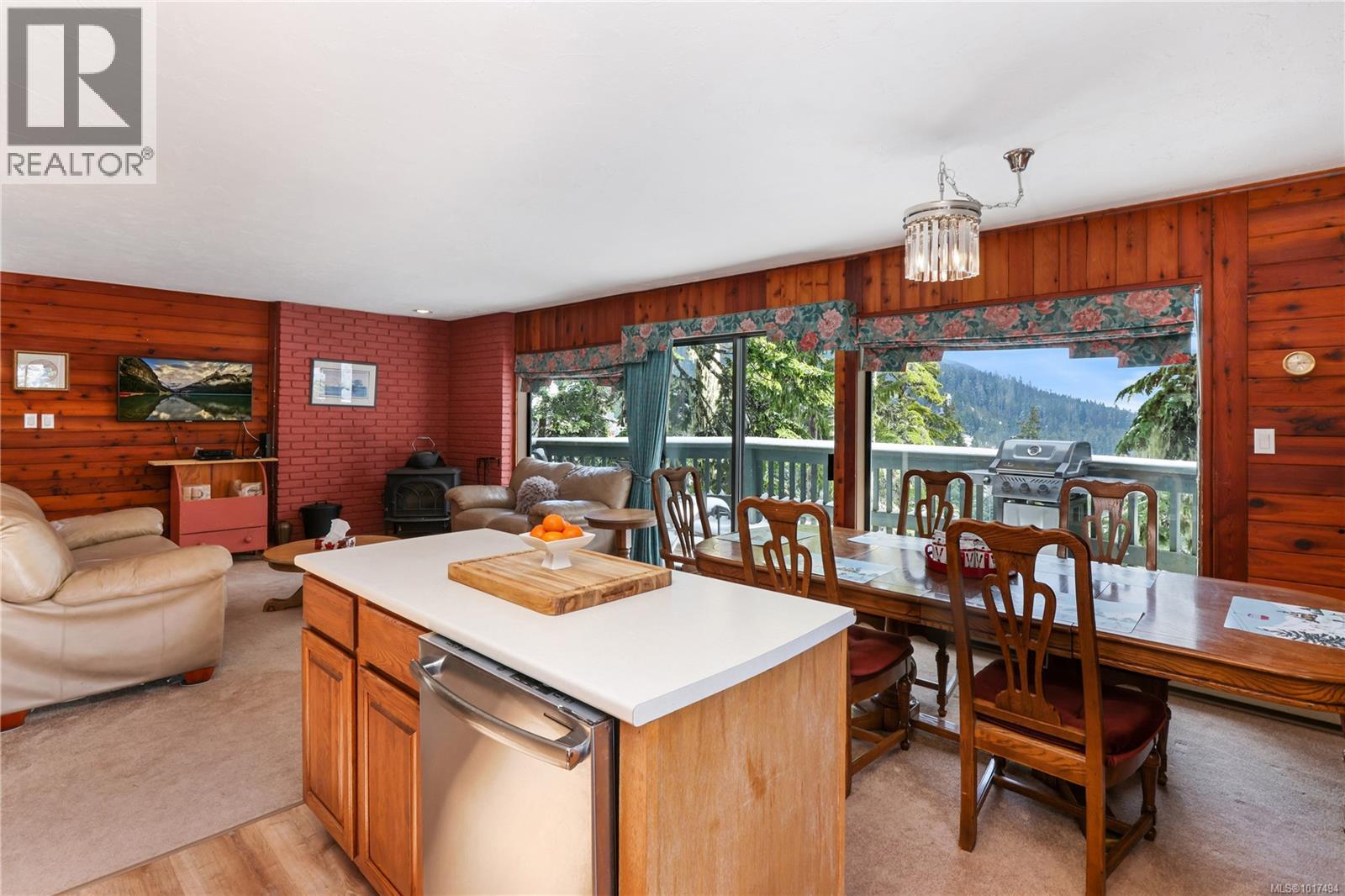 706 Glacier View Close, Courtenay