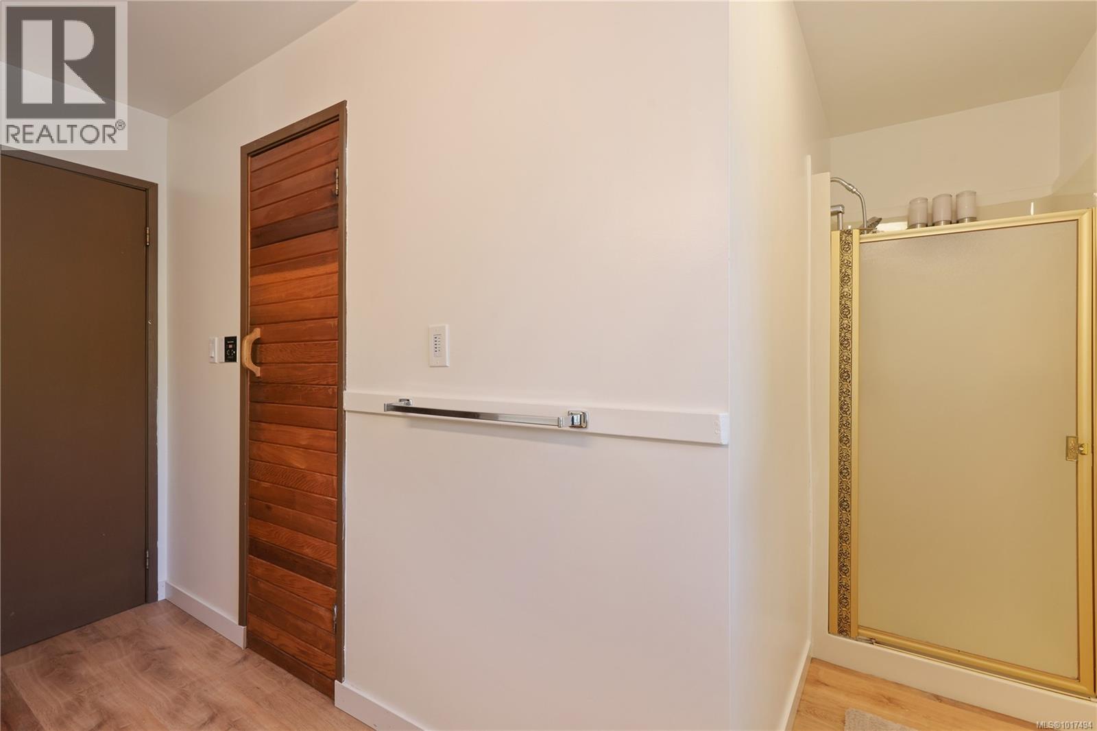 706 Glacier View Close, Courtenay