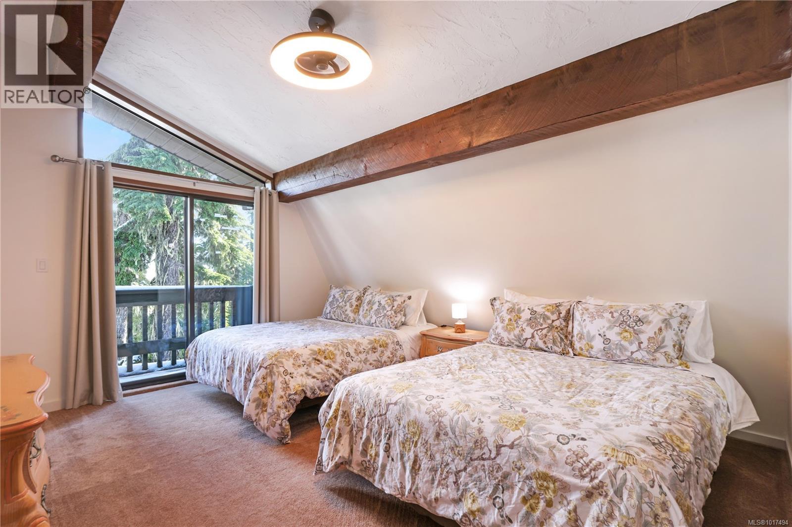 706 Glacier View Close, Courtenay