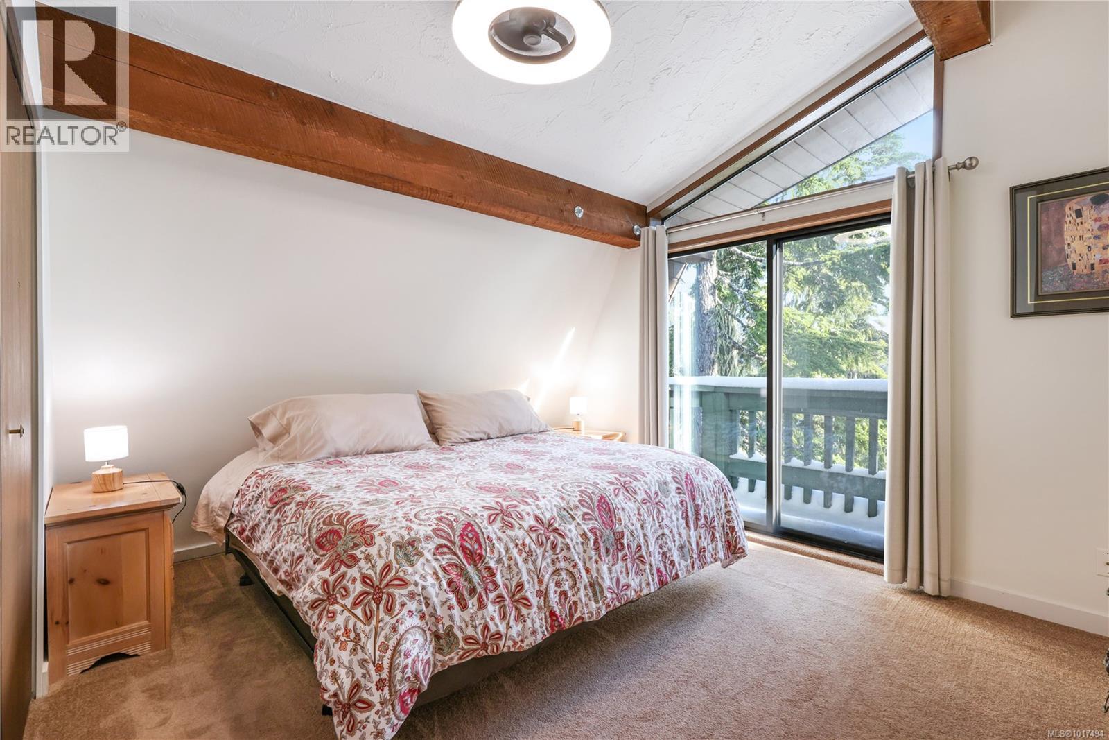 706 Glacier View Close, Courtenay