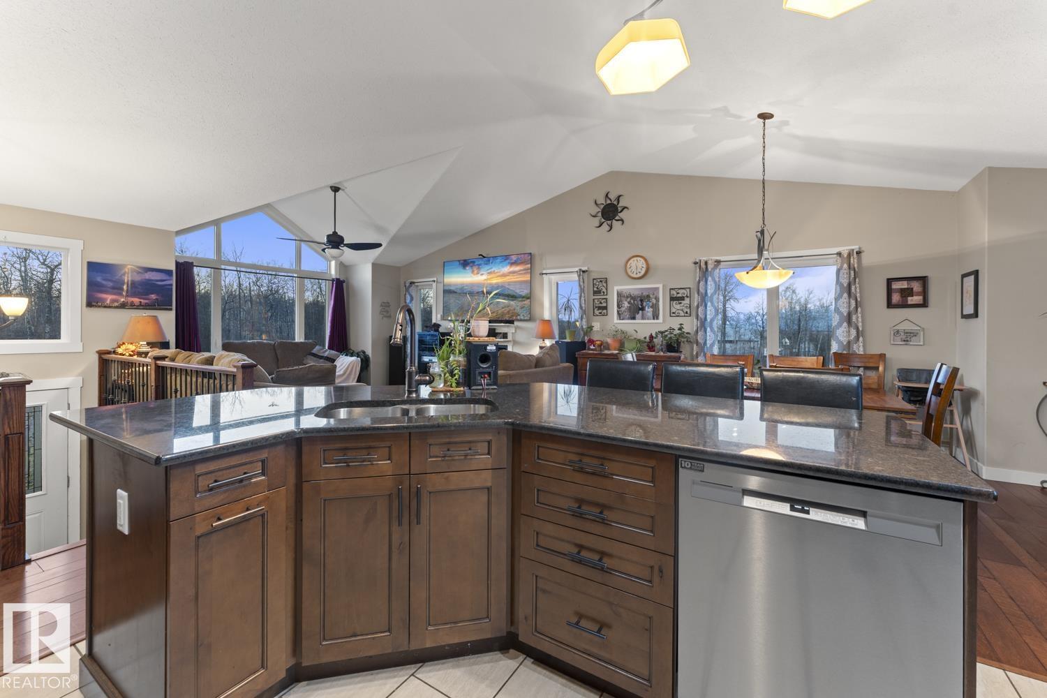 61415 Range Road 422 — photo 16