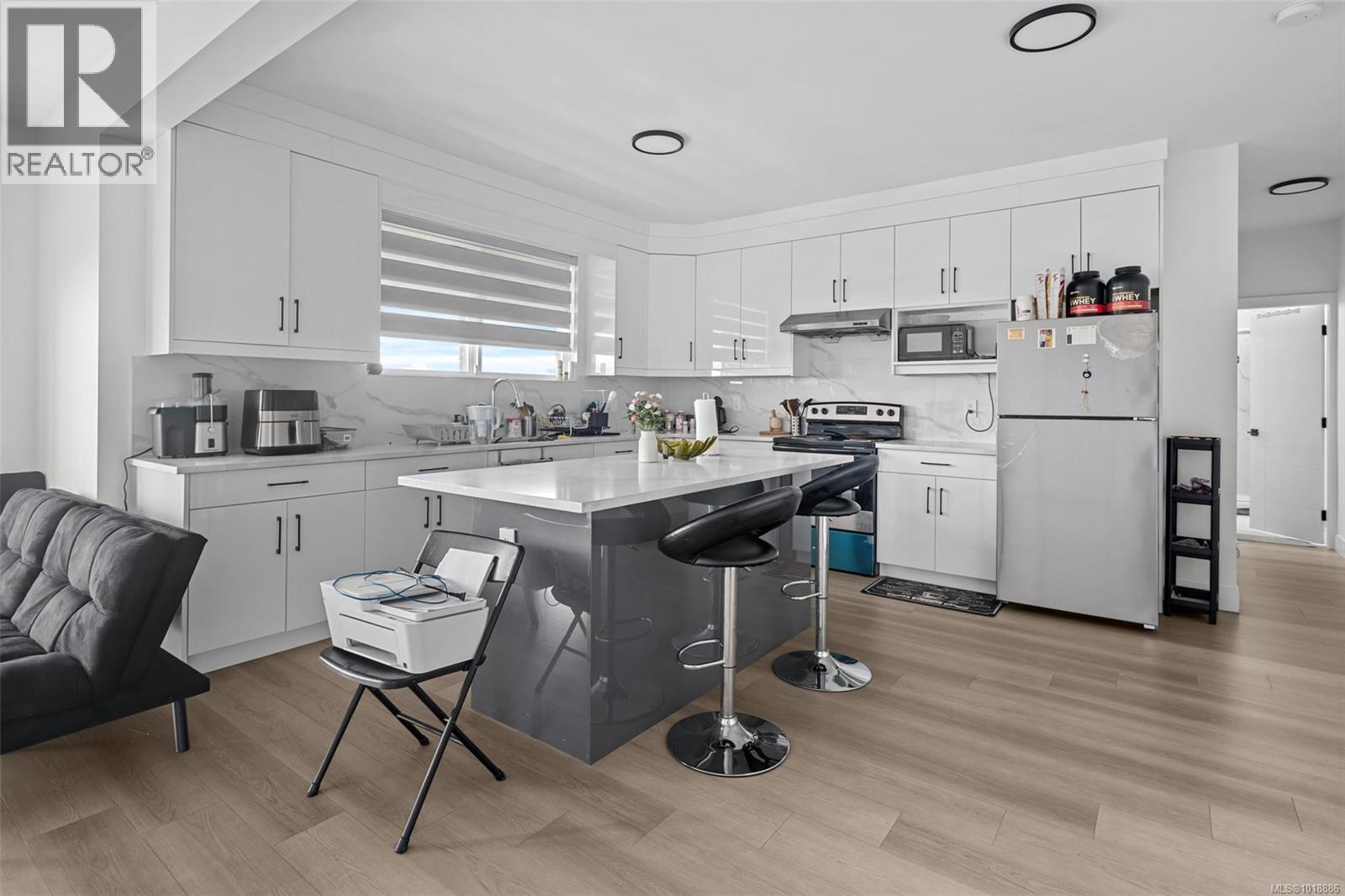 2197 NAVIGATORS RISE - 44