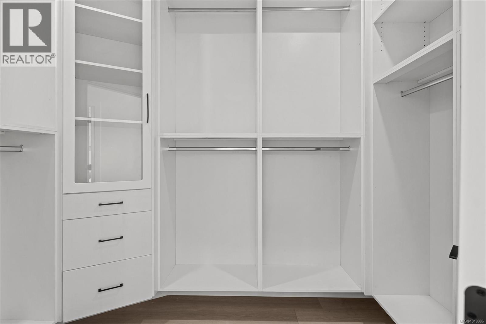 2197 NAVIGATORS RISE - 52