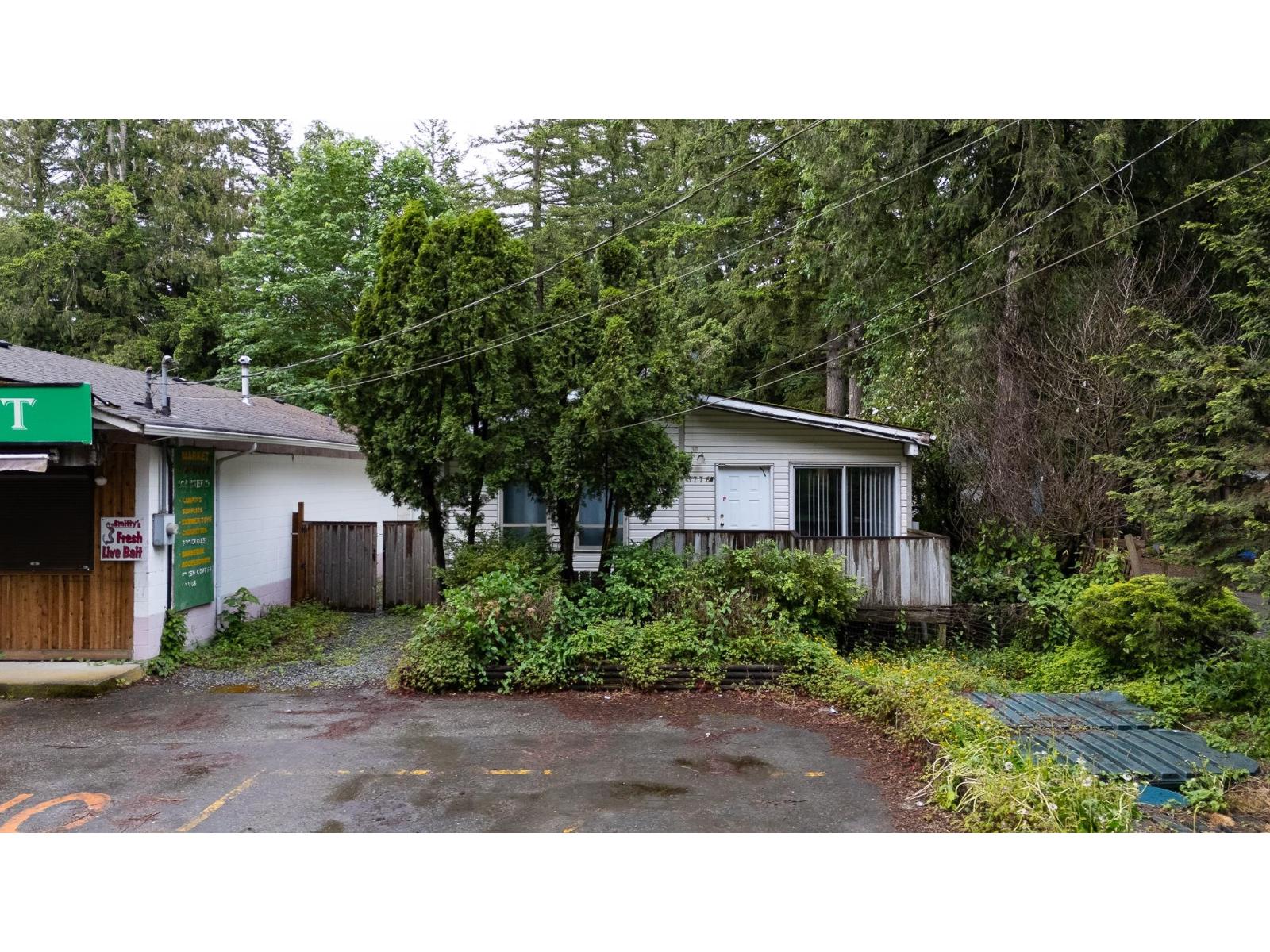 3776 COLUMBIA VALLEY ROAD, Cultus Lake North, Cultus Lake