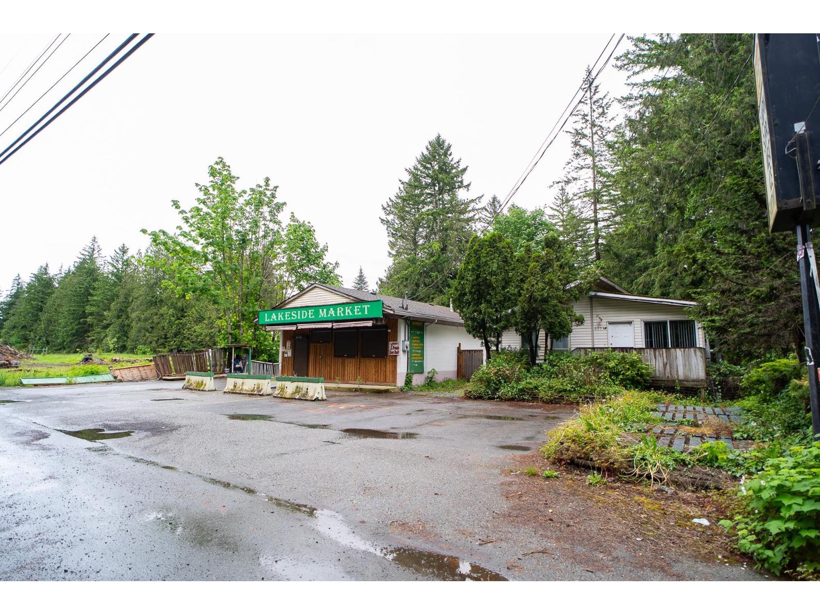 3776 COLUMBIA VALLEY ROAD, Cultus Lake North, Cultus Lake