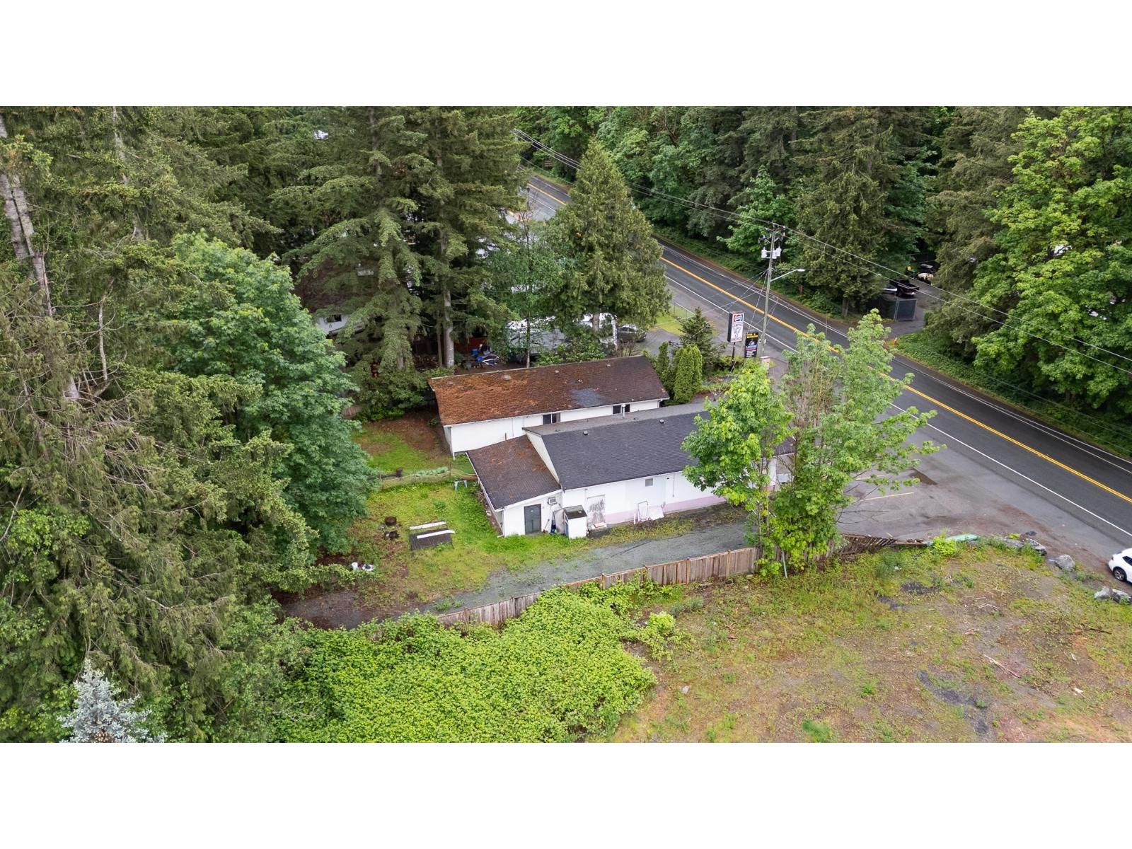 3776 COLUMBIA VALLEY ROAD, Cultus Lake North, Cultus Lake