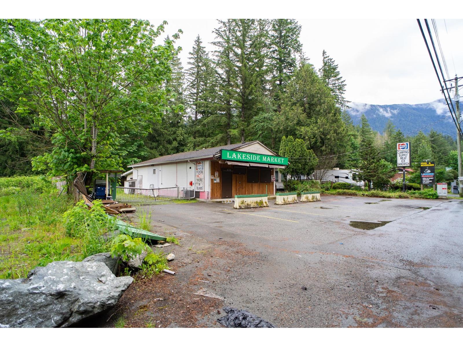 3776 COLUMBIA VALLEY ROAD, Cultus Lake North, Cultus Lake
