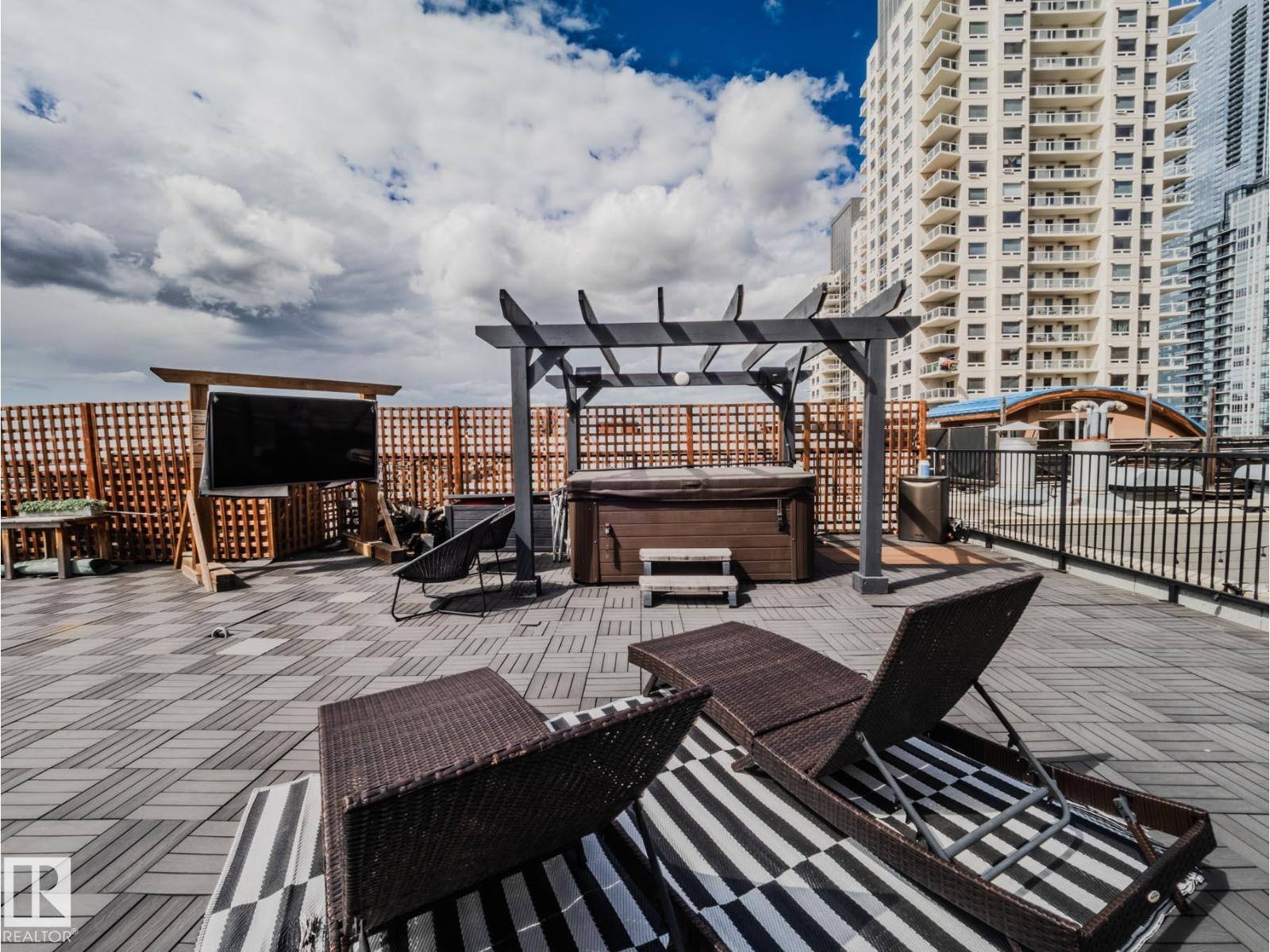 #1001 10179 105 ST NW, Edmonton