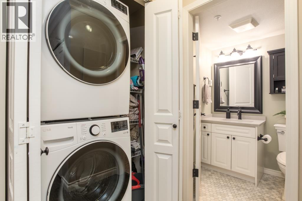 #212-4770 52A Street, Delta