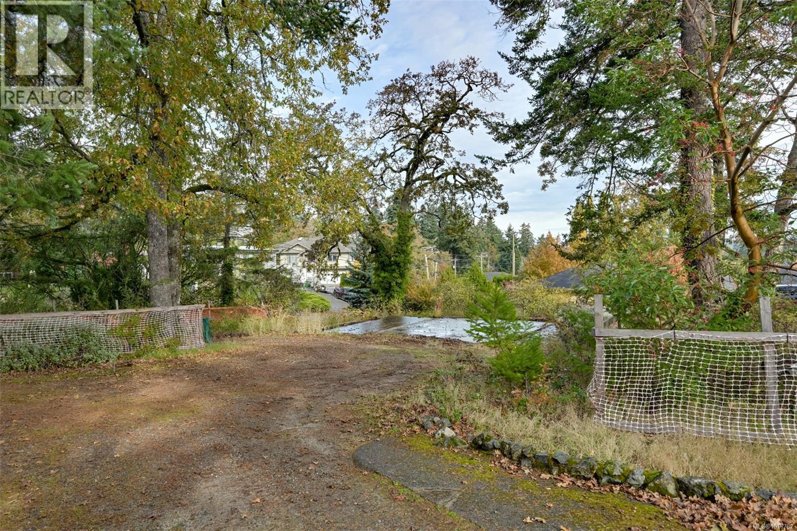  3845 Wilkinson Road, Saanich