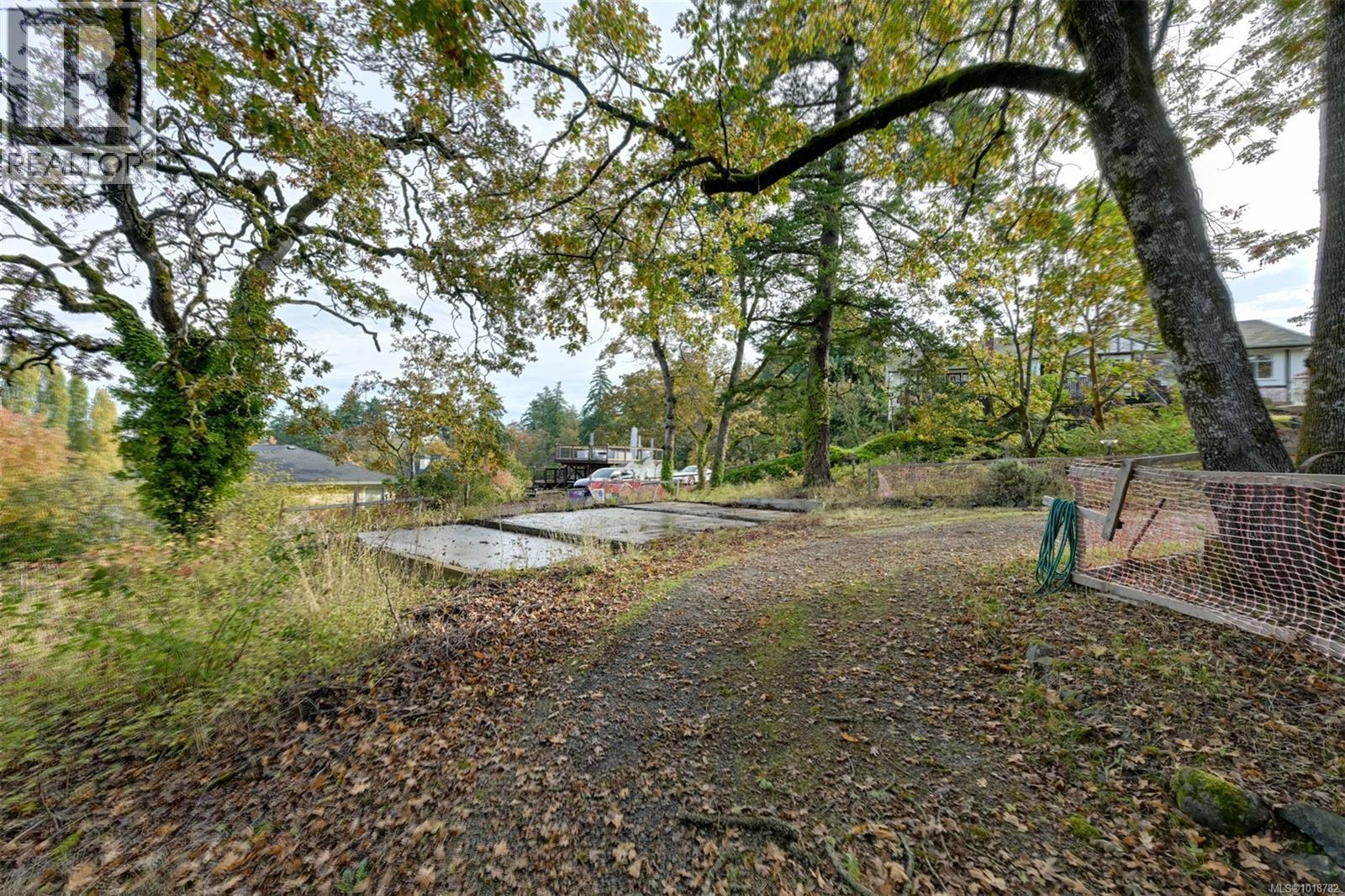  3845 Wilkinson Road, Saanich