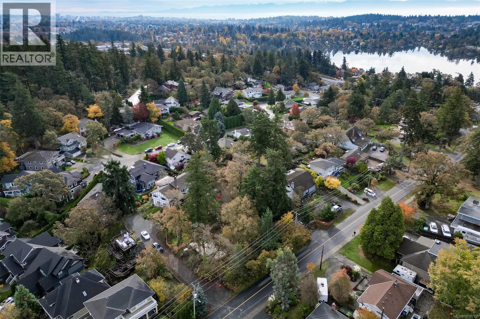  3845 Wilkinson Road, Saanich