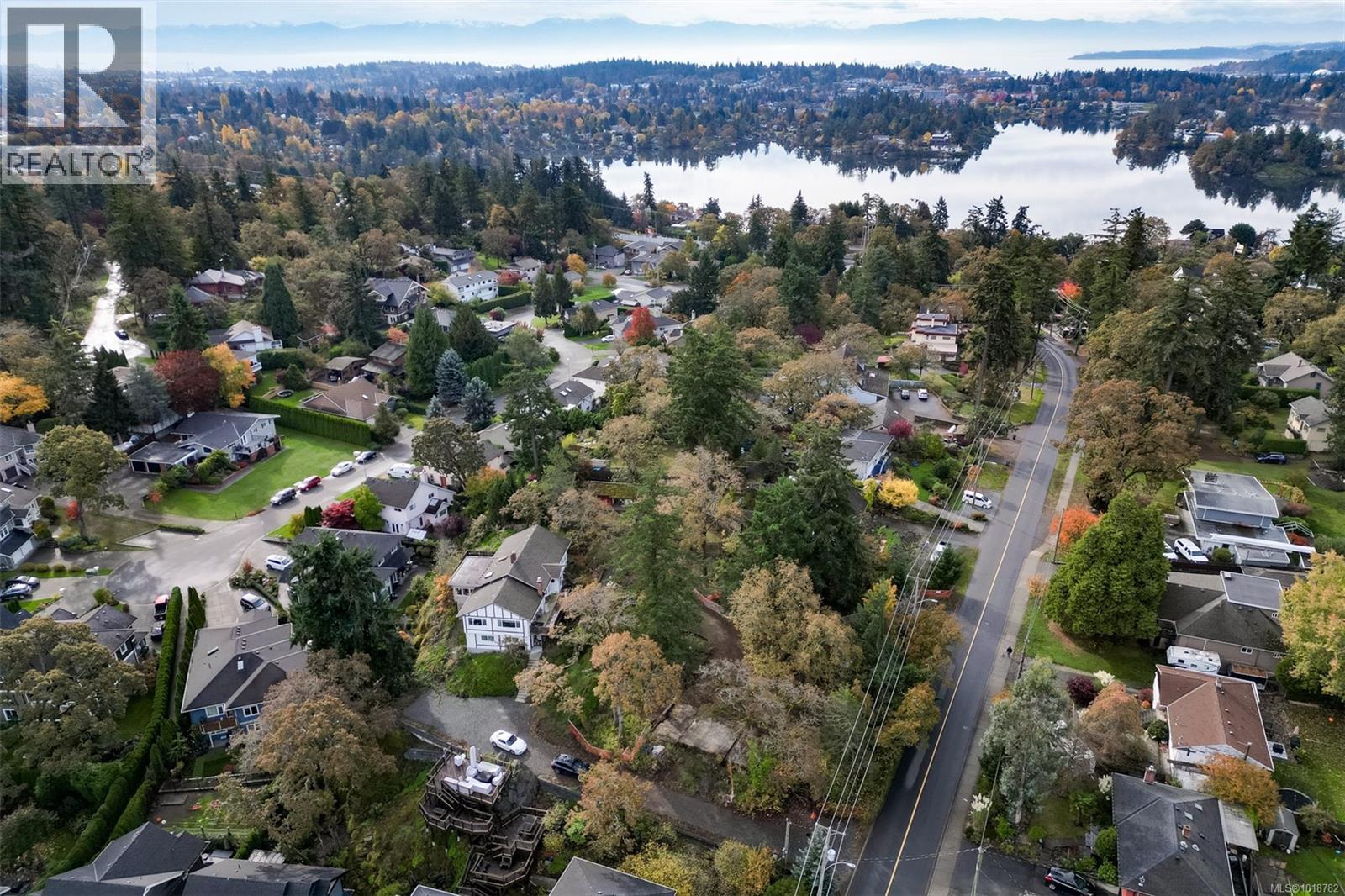  3845 Wilkinson Road, Saanich