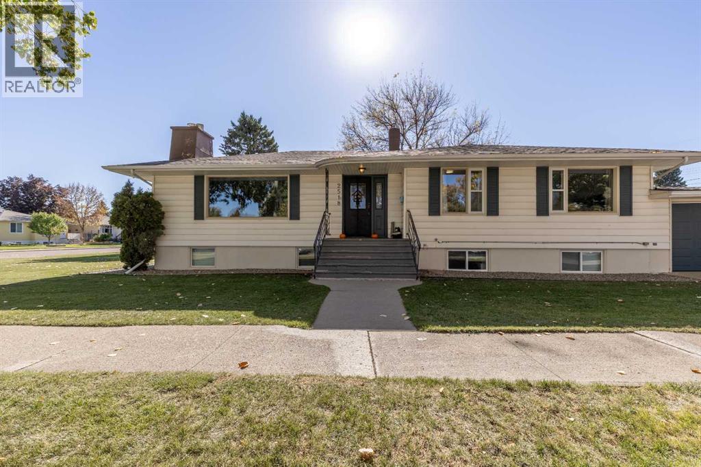 2518 5 Avenue S, Lethbridge, Alberta