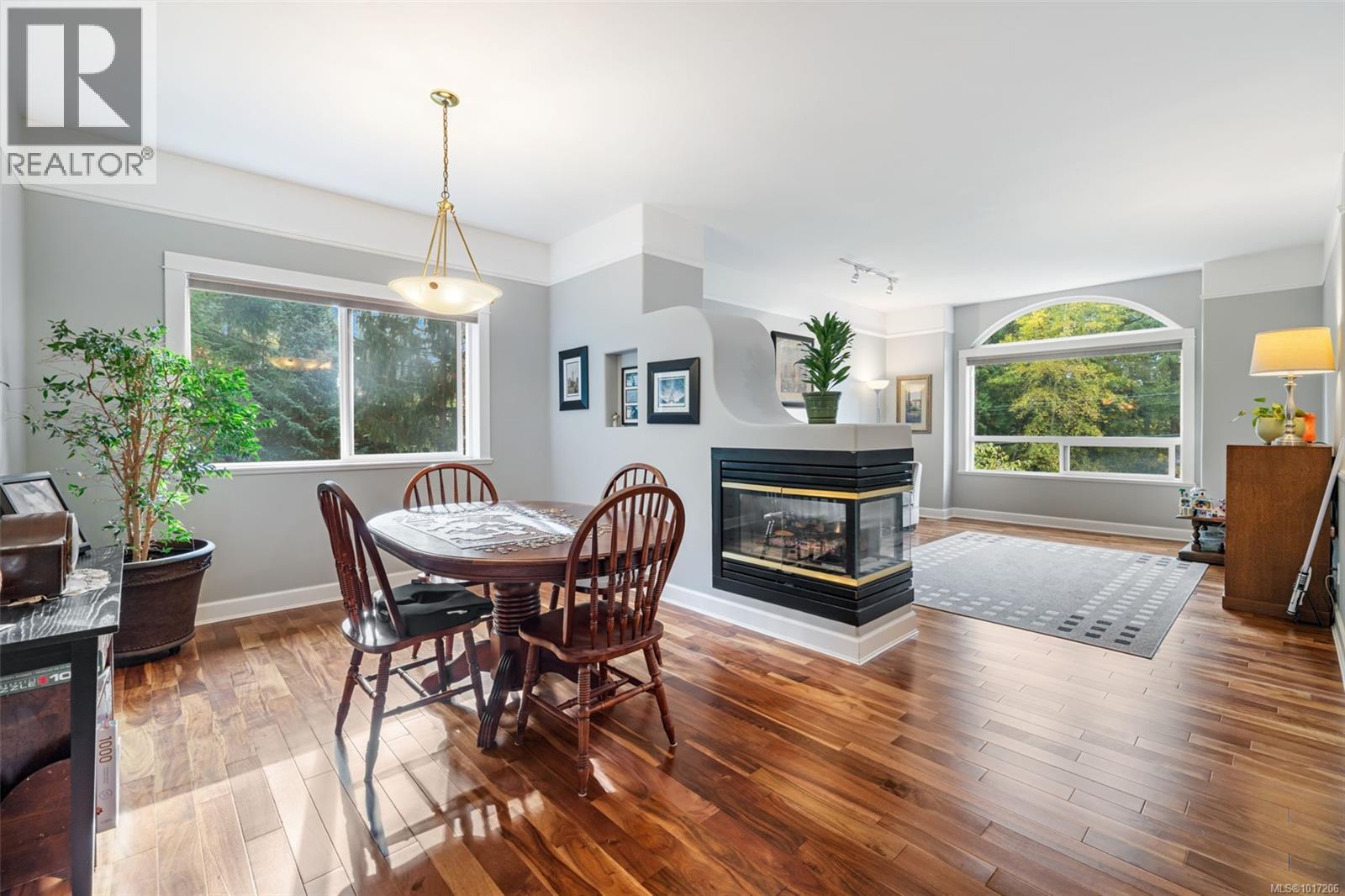 1193 Garden Gate Dr, Central Saanich