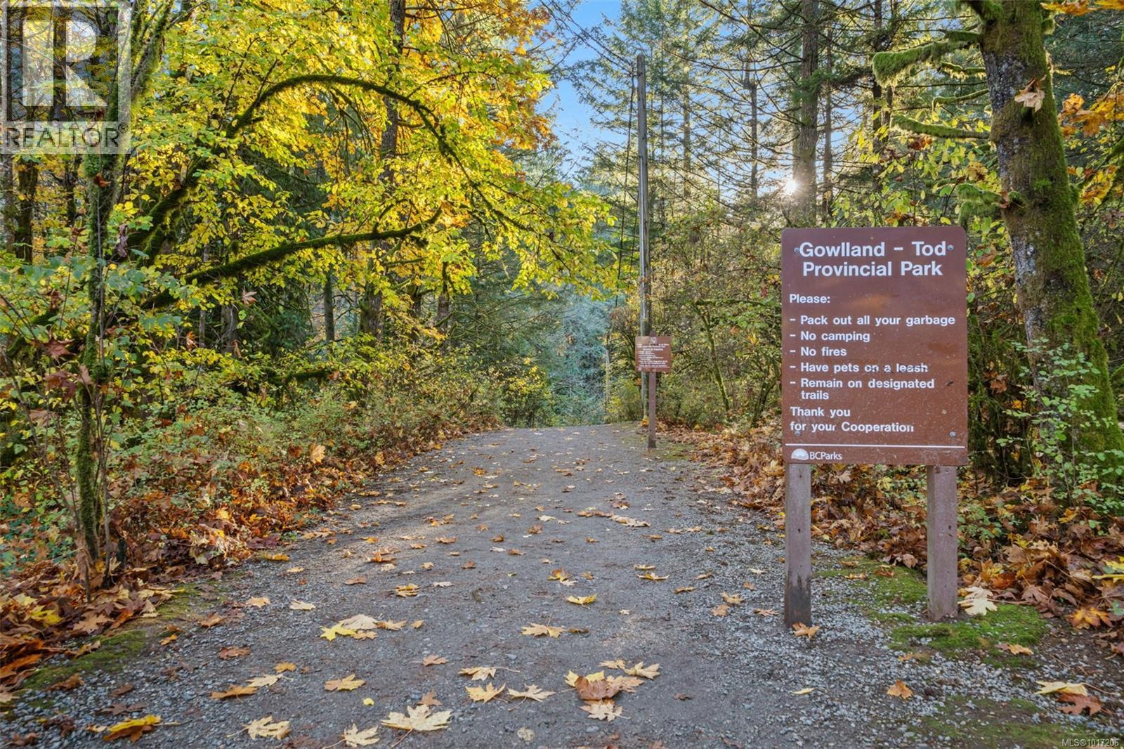 1193 Garden Gate Dr, Central Saanich