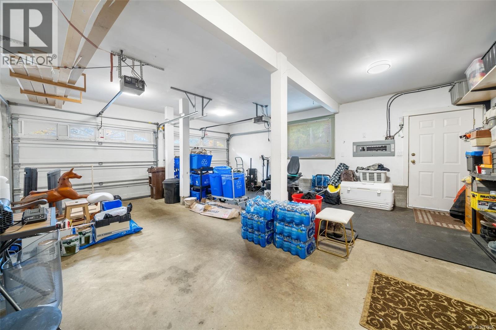 1193 Garden Gate Dr, Central Saanich