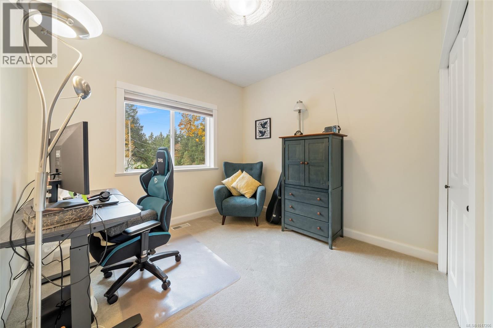 1193 Garden Gate Dr, Central Saanich
