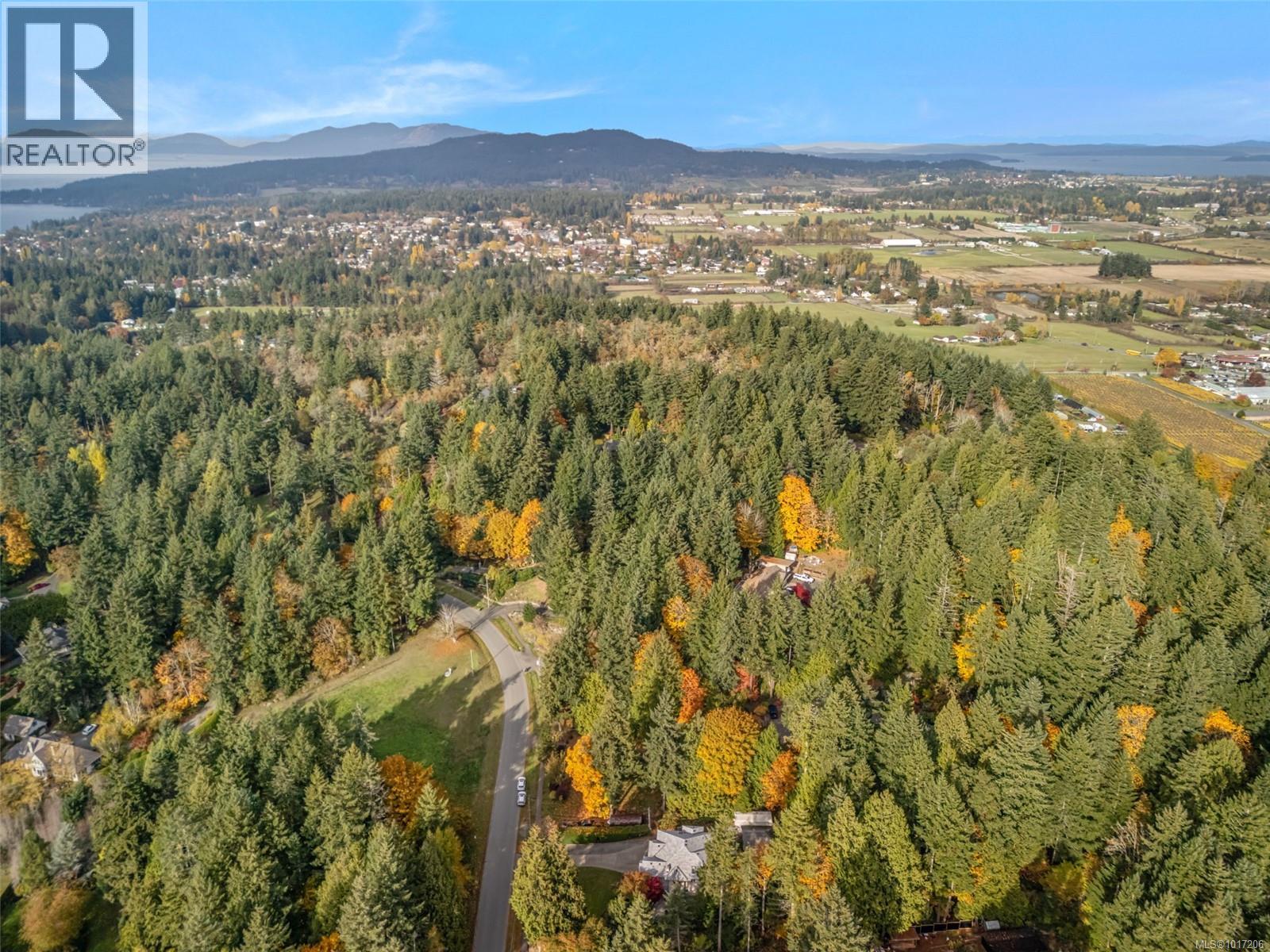 1193 Garden Gate Dr, Central Saanich