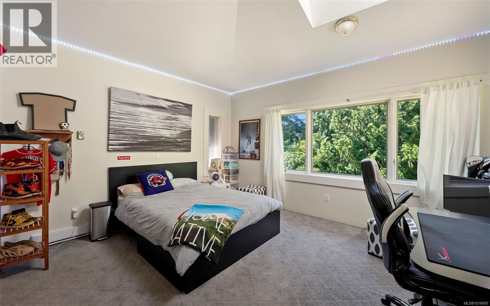 2895 LANSDOWNE RD - 35