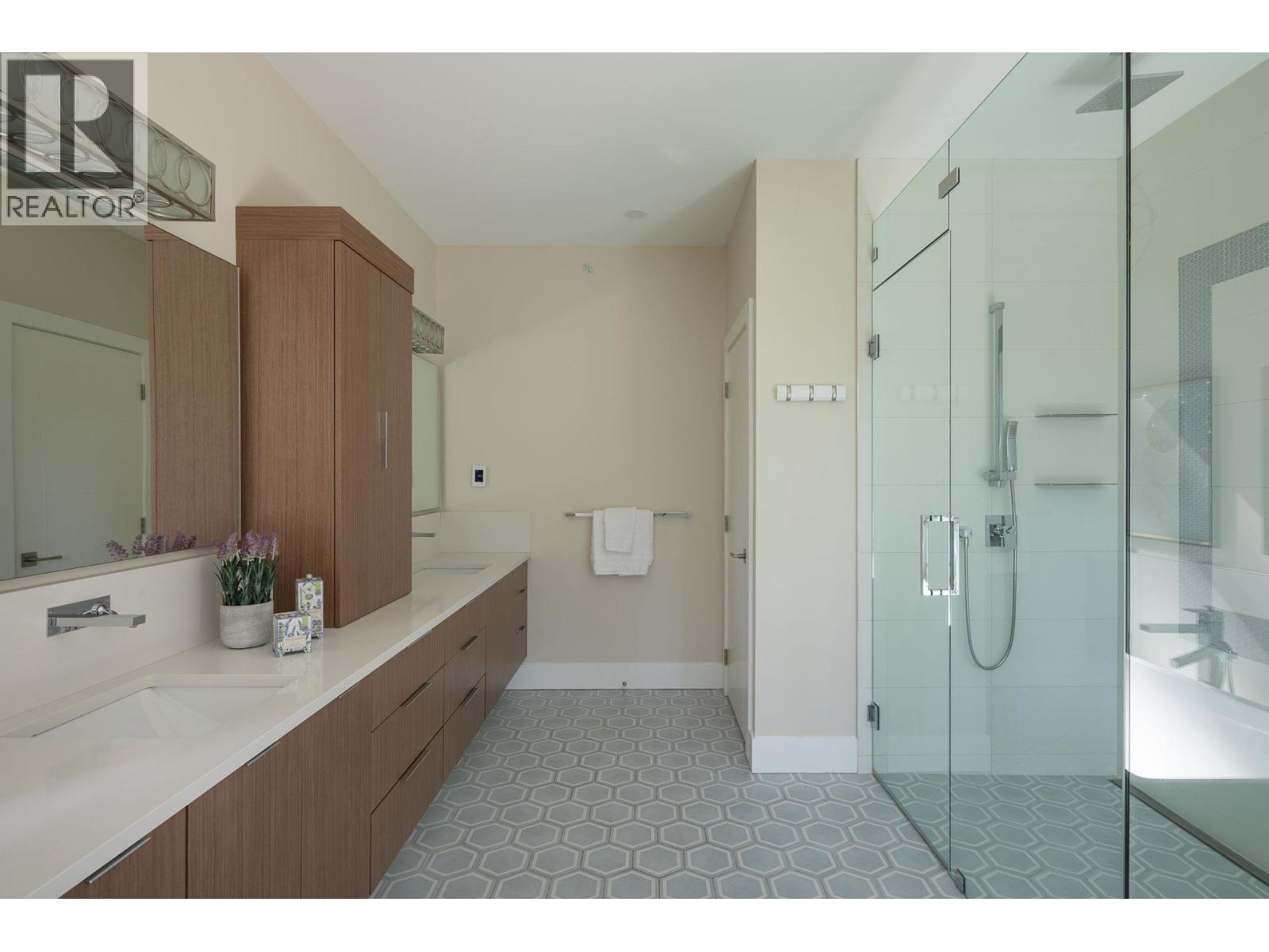 1510 CRYSTAL CREEK DRIVE, Anmore