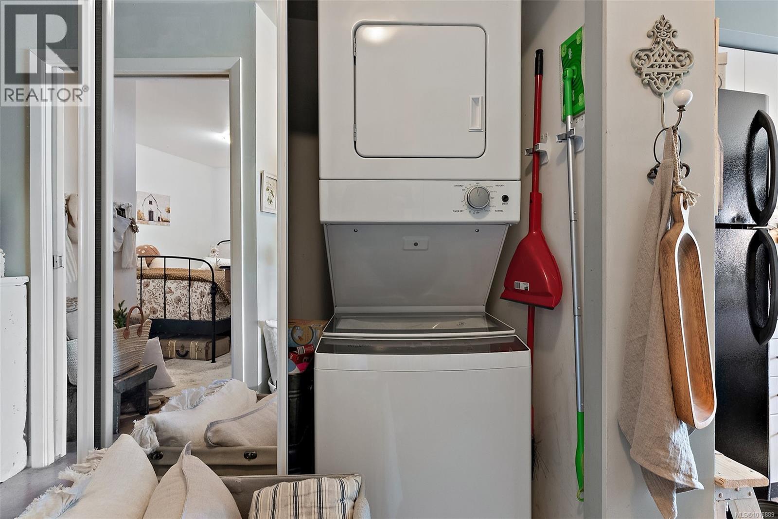 #306 932 JOHNSON ST - 12