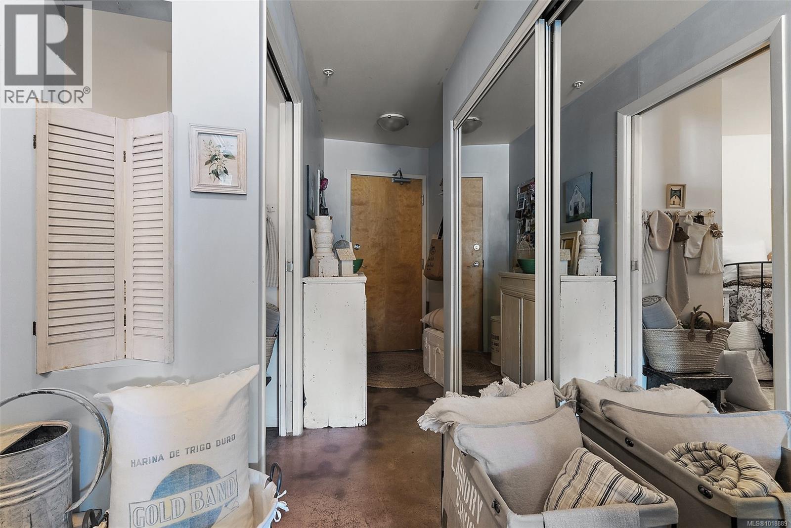 #306 932 JOHNSON ST - 13