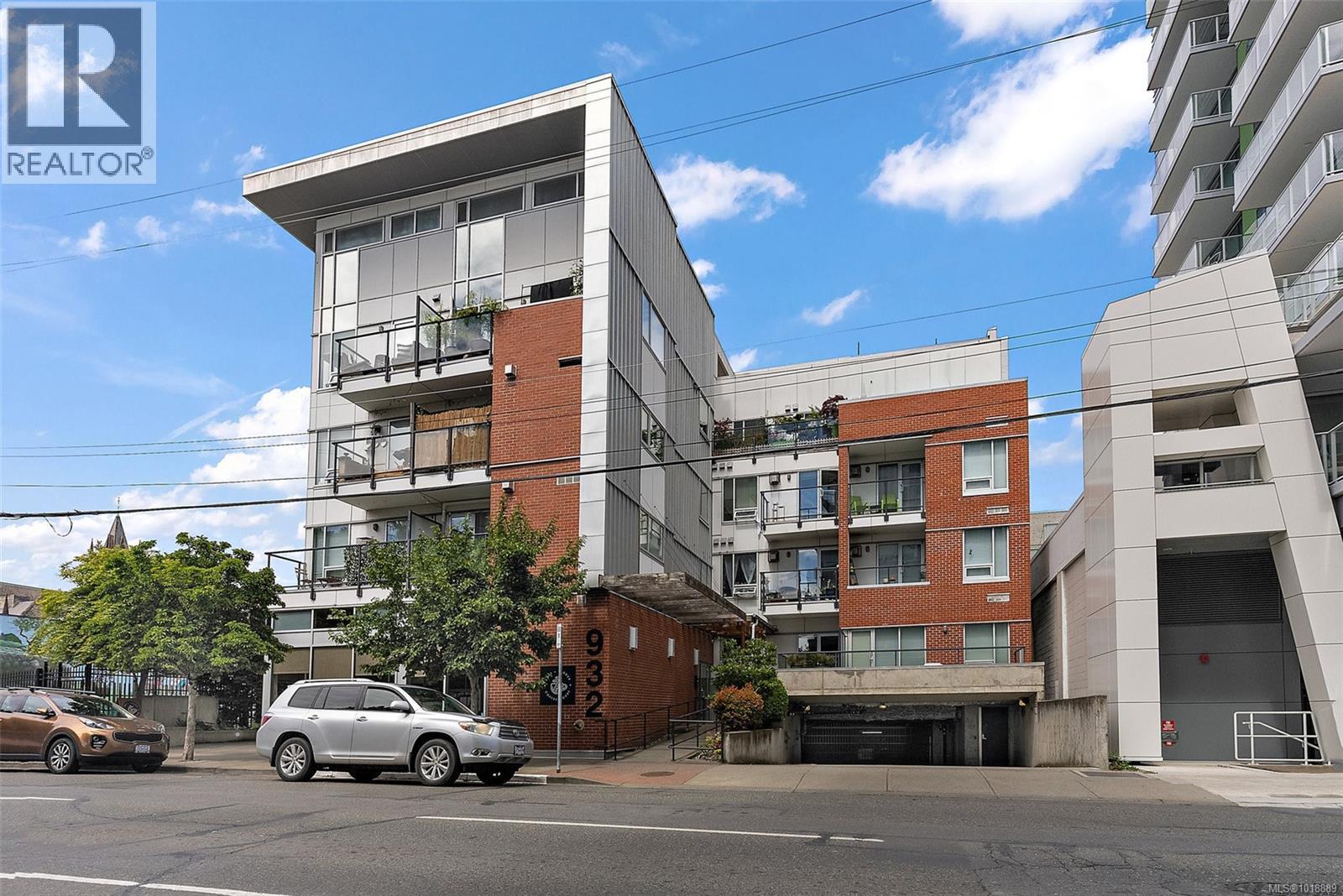 #306 932 JOHNSON ST - 25