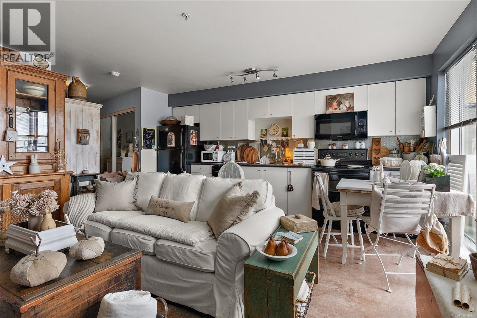 #306 932 JOHNSON ST - 7