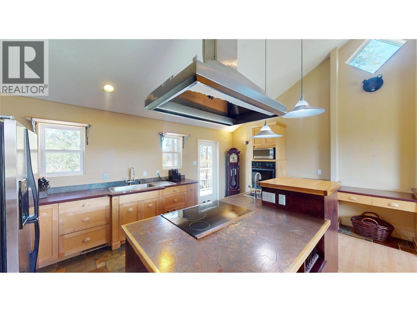 405 30th Avenue S, Cranbrook