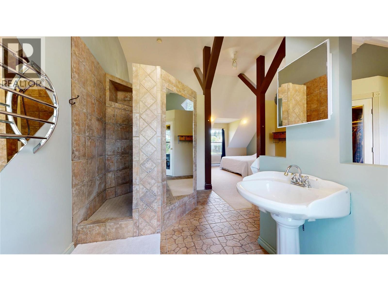 405 30th Avenue S, Cranbrook