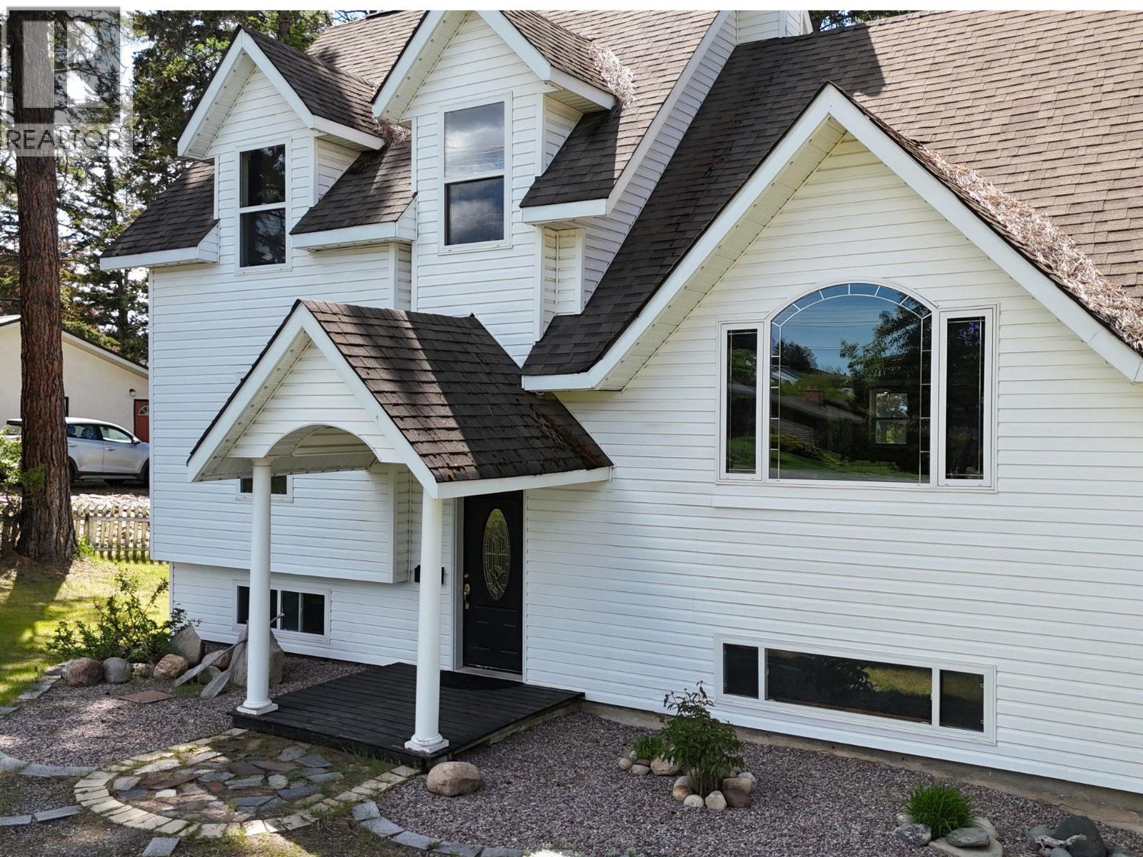 405 30th Avenue S, Cranbrook