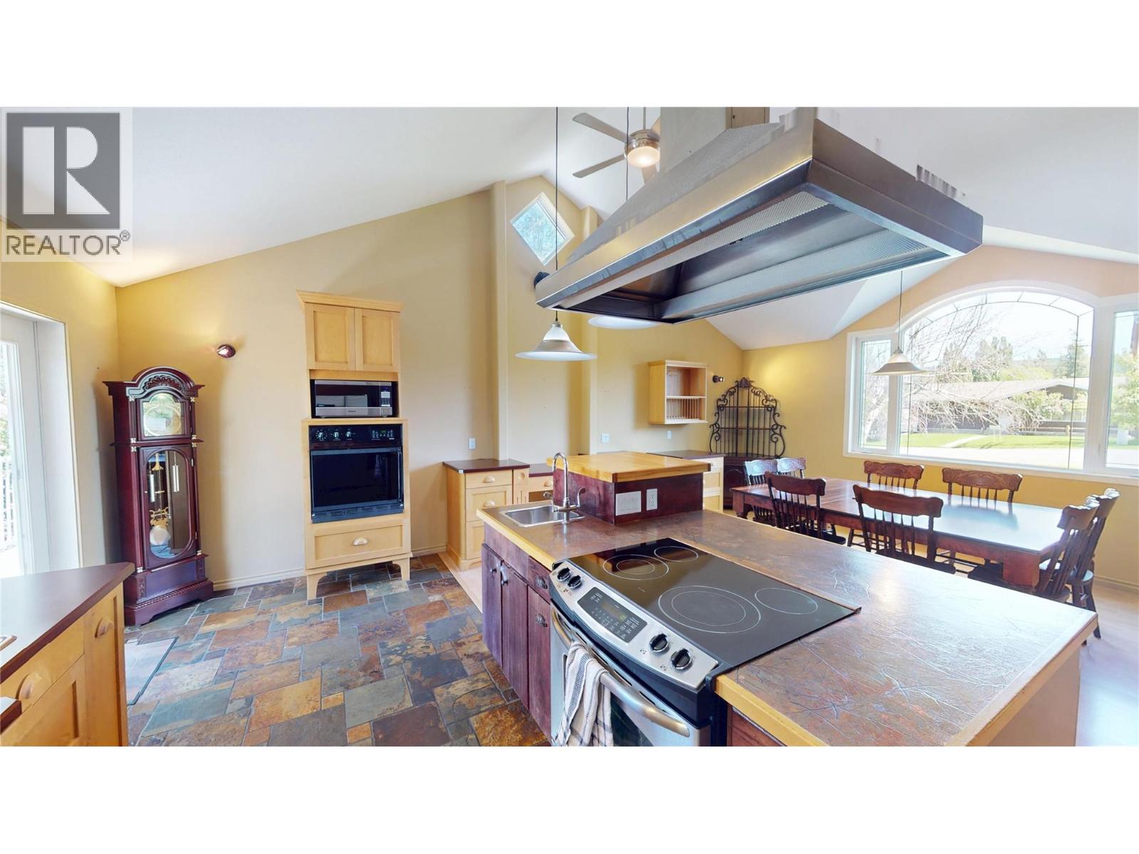 405 30th Avenue S, Cranbrook