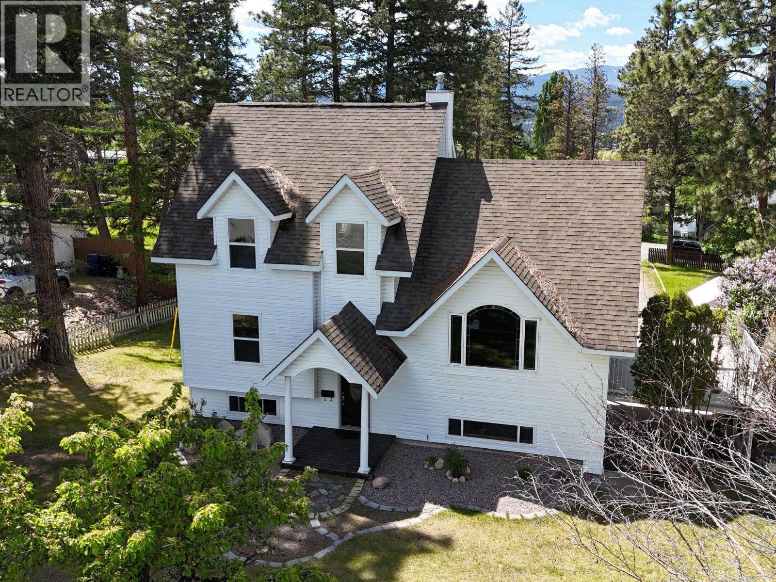 405 30th Avenue S, Cranbrook