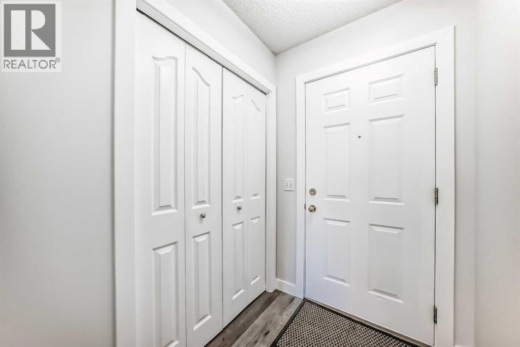 Single Family House for Sale in  Mt Aberdeen Manor SE McKenzie Lake Calgary 