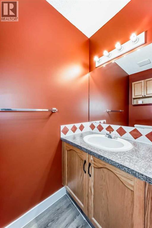 Single Family House for Sale in  Mt Aberdeen Manor SE McKenzie Lake Calgary 