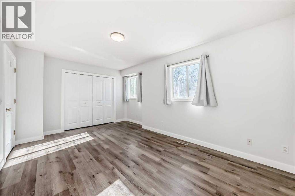 Single Family House for Sale in  Mt Aberdeen Manor SE McKenzie Lake Calgary 