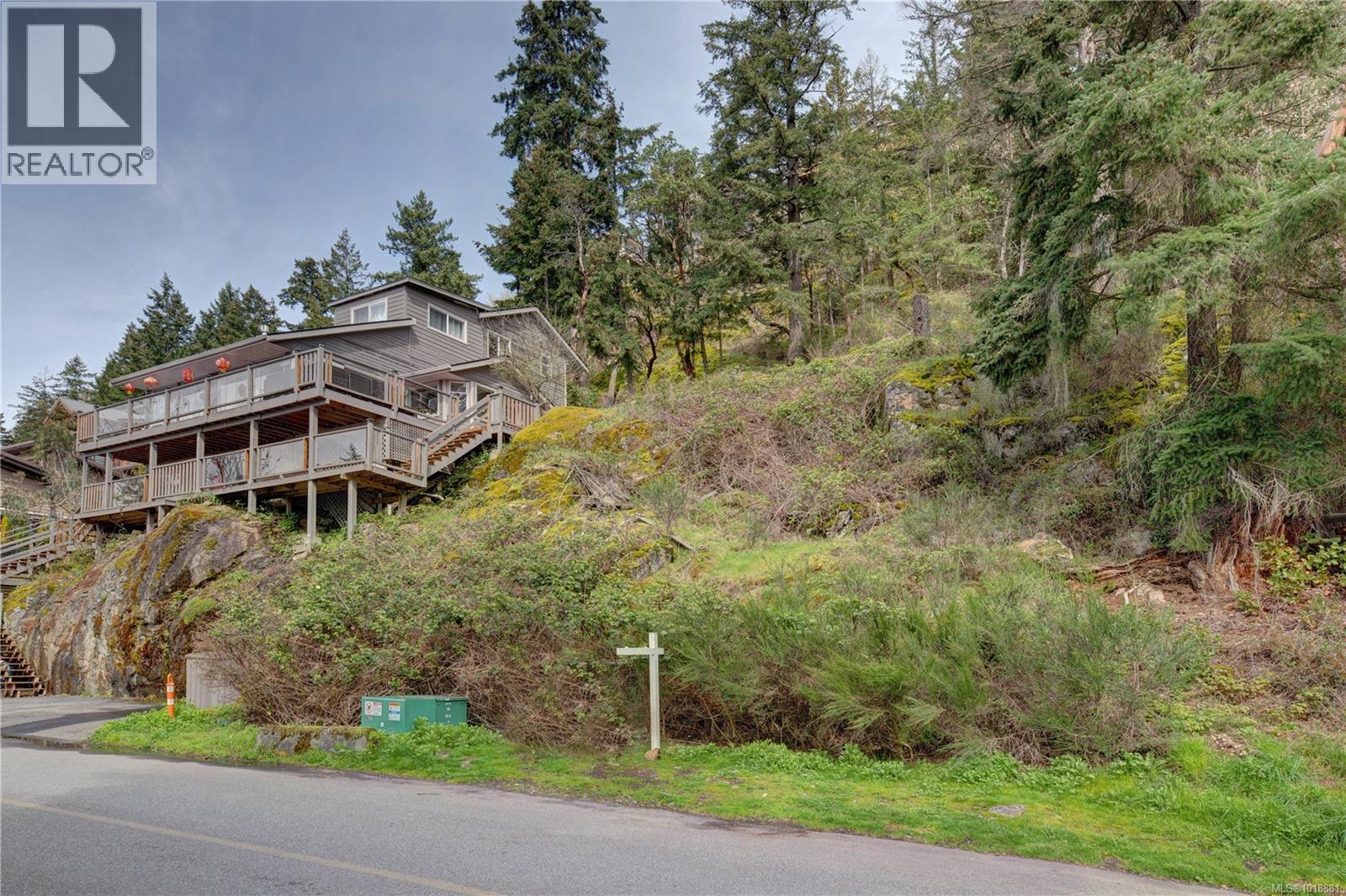 321 WOODHAVEN DR - 11