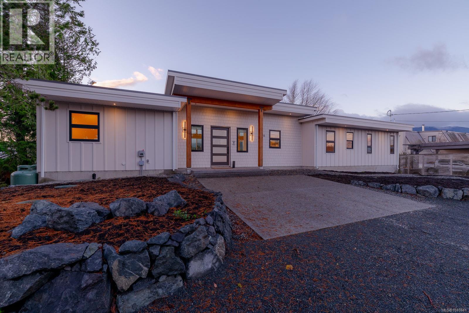 5496 Deep Bay Dr, Bowser